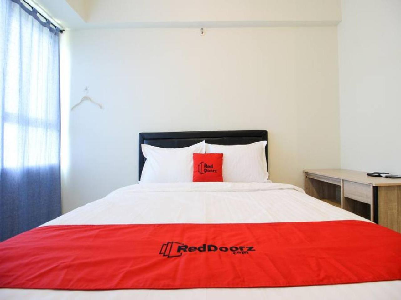 Reddoorz Apartment @ Malioboro City Adisucipto Maguwo Exterior photo